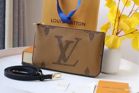 ZIP POCHETTE DOUBLE LOUIS VUITTON 0630